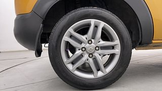 Used 2022 Renault Triber RXZ AMT Petrol Automatic tyres RIGHT REAR TYRE RIM VIEW