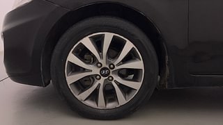 Used 2014 Hyundai Verna [2011-2015] Fluidic 1.6 CRDi SX Diesel Manual tyres LEFT FRONT TYRE RIM VIEW