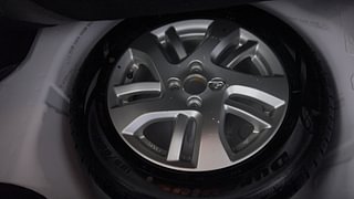 Used 2014 Maruti Suzuki Swift Dzire ZXI Petrol Manual tyres SPARE TYRE VIEW
