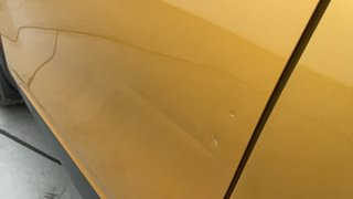Used 2022 Renault Triber RXZ AMT Petrol Automatic dents MINOR SCRATCH