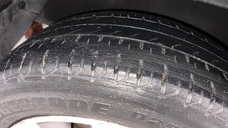 Used 2014 Hyundai Verna [2011-2015] Fluidic 1.6 CRDi SX Diesel Manual tyres RIGHT REAR TYRE TREAD VIEW