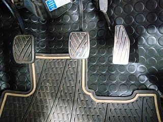 Used 2018 Maruti Suzuki Dzire [2017-2020] VXI Petrol Manual interior PEDALS VIEW