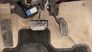 Used 2018 Maruti Suzuki Dzire [2017-2020] VDi AMT Diesel Automatic interior PEDALS VIEW