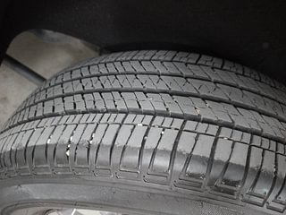 Used 2023 Mahindra Scorpio N Z8 L Petrol 6 STR Petrol Manual tyres LEFT REAR TYRE TREAD VIEW