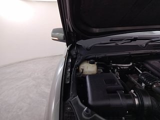 Used 2023 Mahindra Scorpio N Z8 L Petrol 6 STR Petrol Manual engine ENGINE RIGHT SIDE HINGE & APRON VIEW
