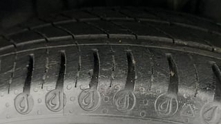 Used 2022 Tata.ev Tigor EV XZ Plus Electric Automatic tyres RIGHT FRONT TYRE TREAD VIEW