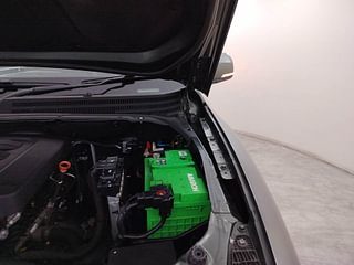 Used 2023 Mahindra Scorpio N Z8 L Petrol 6 STR Petrol Manual engine ENGINE LEFT SIDE HINGE & APRON VIEW
