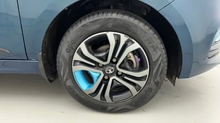 Used 2022 Tata.ev Tigor EV XZ Plus Electric Automatic tyres RIGHT FRONT TYRE RIM VIEW