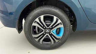 Used 2022 Tata.ev Tigor EV XZ Plus Electric Automatic tyres RIGHT REAR TYRE RIM VIEW