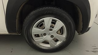 Used 2016 Renault Kwid [2015-2019] RXT Petrol Manual tyres RIGHT FRONT TYRE RIM VIEW