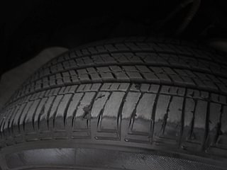 Used 2023 Mahindra Scorpio N Z8 L Petrol 6 STR Petrol Manual tyres RIGHT FRONT TYRE TREAD VIEW