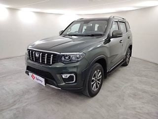 Used 2023 Mahindra Scorpio N Z8 L Petrol 6 STR Petrol Manual exterior LEFT FRONT CORNER VIEW