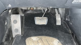 Used 2018 Hyundai Elite i20 [2017-2018] Magna Executive CVT Petrol Automatic interior PEDALS VIEW