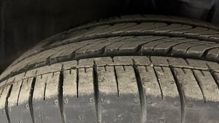 Used 2018 Hyundai Elite i20 [2017-2018] Magna Executive CVT Petrol Automatic tyres RIGHT FRONT TYRE TREAD VIEW