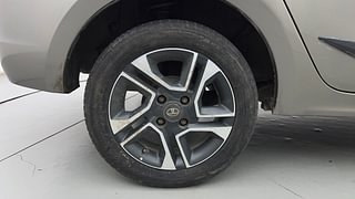 Used 2019 tata Tigor Revotron XZA Plus Petrol Automatic tyres RIGHT REAR TYRE RIM VIEW