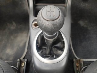Used 2011 Maruti Suzuki Swift [2007-2011] VDi Diesel Manual interior GEAR  KNOB VIEW