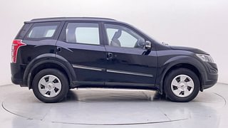 Used 2016 Mahindra XUV500 [2015-2018] W6 Diesel Manual exterior RIGHT SIDE VIEW