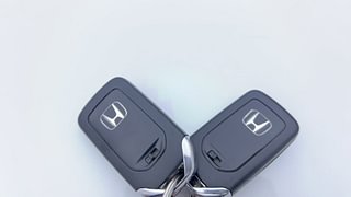 Used 2019 Honda WR-V [2017-2020] i-DTEC VX Diesel Manual extra CAR KEY VIEW