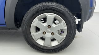 Used 2019 Renault Kwid [2017-2019] CLIMBER 1.0 Petrol Manual tyres LEFT REAR TYRE RIM VIEW