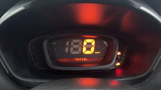 Used 2019 Renault Kwid [2017-2019] CLIMBER 1.0 Petrol Manual interior CLUSTERMETER VIEW