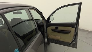 Used 2013 Hyundai Santro Xing [2007-2014] GL Petrol Manual interior RIGHT FRONT DOOR OPEN VIEW