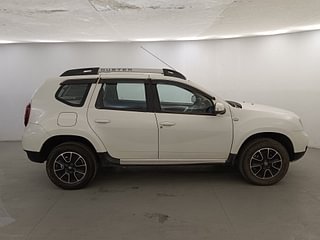 Used 2016 Renault Duster [2015-2019] 110 PS RXZ 4X2 AMT Diesel Automatic exterior RIGHT SIDE VIEW