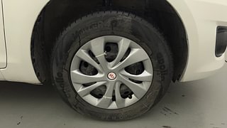 Used 2014 Maruti Suzuki Swift Dzire VXI Petrol Manual tyres RIGHT FRONT TYRE RIM VIEW