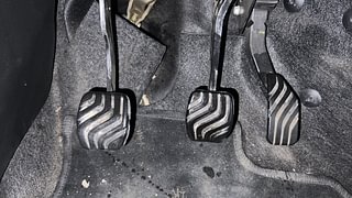 Used 2020 Renault Triber RXT Petrol Manual interior PEDALS VIEW