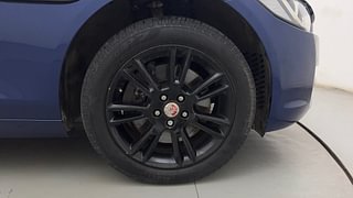 Used 2015 Jaguar XE [2016-2019] Portfolio Petrol Automatic tyres RIGHT FRONT TYRE RIM VIEW