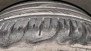 Used 2013 Skoda Fabia [2010-2015] Elegance 1.2 MPI Petrol Manual tyres RIGHT FRONT TYRE TREAD VIEW