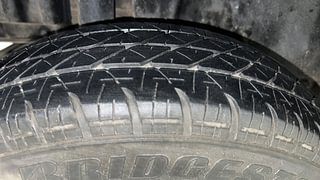 Used 2014 Maruti Suzuki Swift [2011-2017] VXi Petrol Manual tyres RIGHT REAR TYRE TREAD VIEW