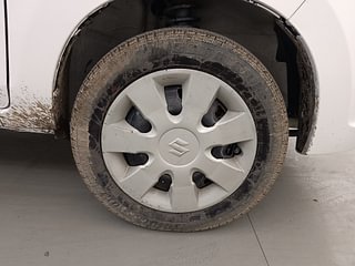 Used 2016 Maruti Suzuki Alto K10 [2014-2019] VXI AMT (O) Petrol Automatic tyres RIGHT FRONT TYRE RIM VIEW
