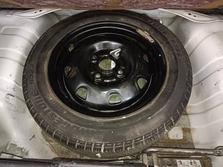 Used 2016 Maruti Suzuki Alto K10 [2014-2019] VXI AMT (O) Petrol Automatic tyres SPARE TYRE VIEW