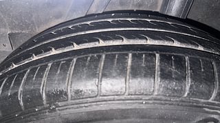 Used 2014 Honda City [2014-2017] VX CVT Petrol Automatic tyres LEFT REAR TYRE TREAD VIEW