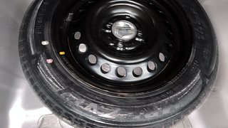 Used 2014 Honda City [2014-2017] VX CVT Petrol Automatic tyres SPARE TYRE VIEW