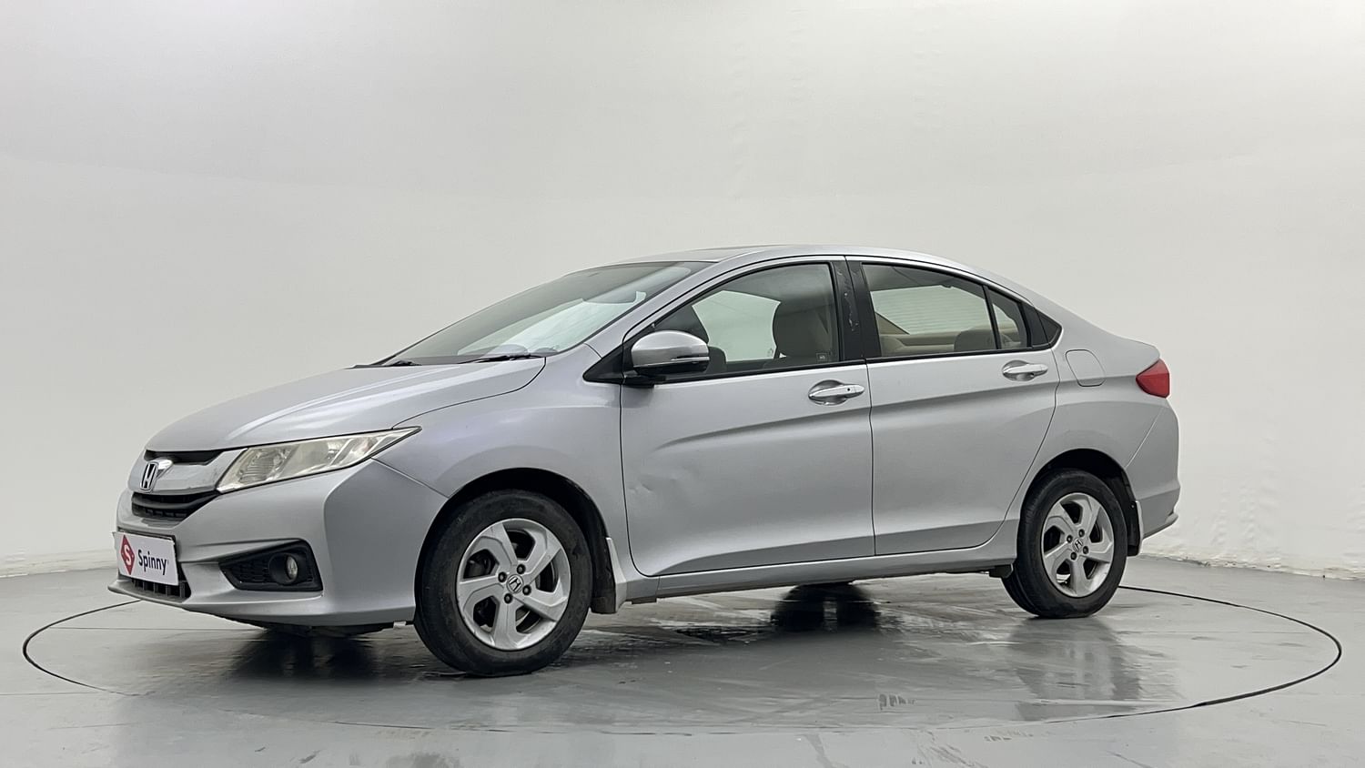LEFT FRONT CORNER VIEW