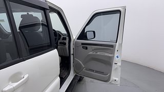 Used 2022 Mahindra Scorpio S9 Diesel Manual interior RIGHT FRONT DOOR OPEN VIEW