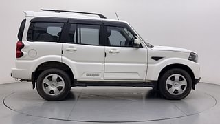 Used 2022 Mahindra Scorpio S9 Diesel Manual exterior RIGHT SIDE VIEW