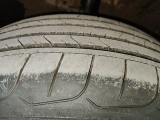 Used 2021 Kia Seltos HTK Plus G Petrol Manual tyres RIGHT FRONT TYRE TREAD VIEW