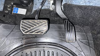 Used 2021 Maruti Suzuki Vitara Brezza [2020-2022] ZXI AT Petrol Automatic interior PEDALS VIEW