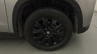 Used 2021 Maruti Suzuki Vitara Brezza [2020-2022] ZXI AT Petrol Automatic tyres RIGHT FRONT TYRE RIM VIEW