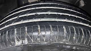 Used 2021 Maruti Suzuki Vitara Brezza [2020-2022] ZXI AT Petrol Automatic tyres RIGHT REAR TYRE TREAD VIEW