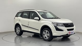 Used 2015 Mahindra XUV500 [2015-2018] W6 Diesel Manual exterior RIGHT FRONT CORNER VIEW