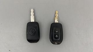 Used 2018 Renault Kwid [2017-2019] RXT 1.0 SCE Special Petrol Manual extra CAR KEY VIEW