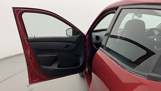 Used 2018 Renault Kwid [2017-2019] RXT 1.0 SCE Special Petrol Manual interior LEFT FRONT DOOR OPEN VIEW
