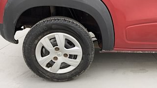 Used 2018 Renault Kwid [2017-2019] RXT 1.0 SCE Special Petrol Manual tyres RIGHT REAR TYRE RIM VIEW