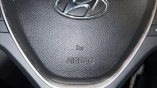 Used 2018 Hyundai Elite i20 [2014-2018] Sportz 1.2 Petrol Manual top_features Airbags