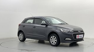 Used 2018 Hyundai Elite i20 [2014-2018] Sportz 1.2 Petrol Manual exterior RIGHT FRONT CORNER VIEW