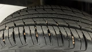 Used 2018 Renault Kwid [2017-2019] RXT 1.0 SCE Special Petrol Manual tyres RIGHT REAR TYRE TREAD VIEW