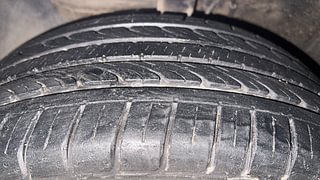 Used 2017 Hyundai Elite i20 [2014-2018] Asta 1.2 Petrol Manual tyres LEFT FRONT TYRE TREAD VIEW